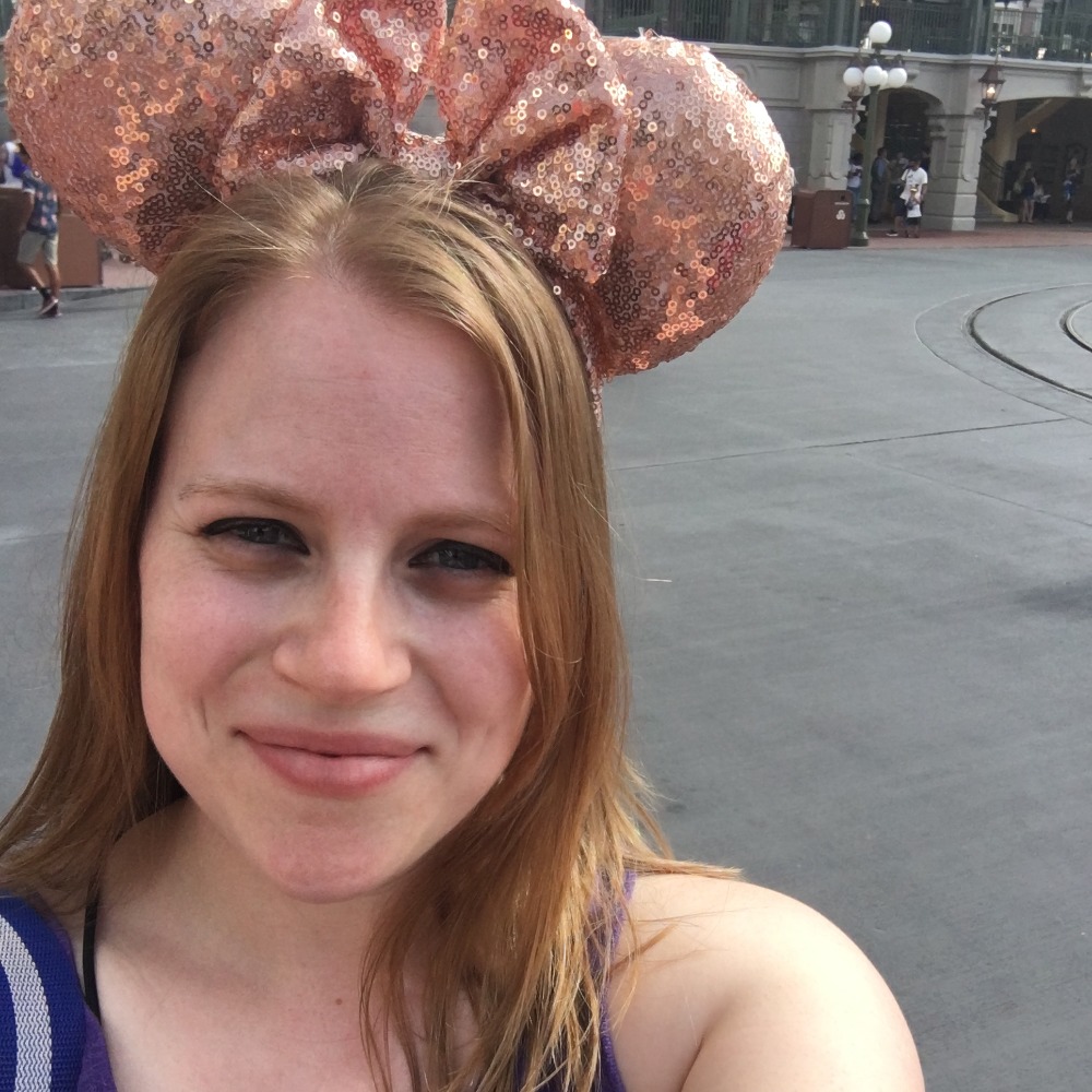 Meet your Posher, Laura
